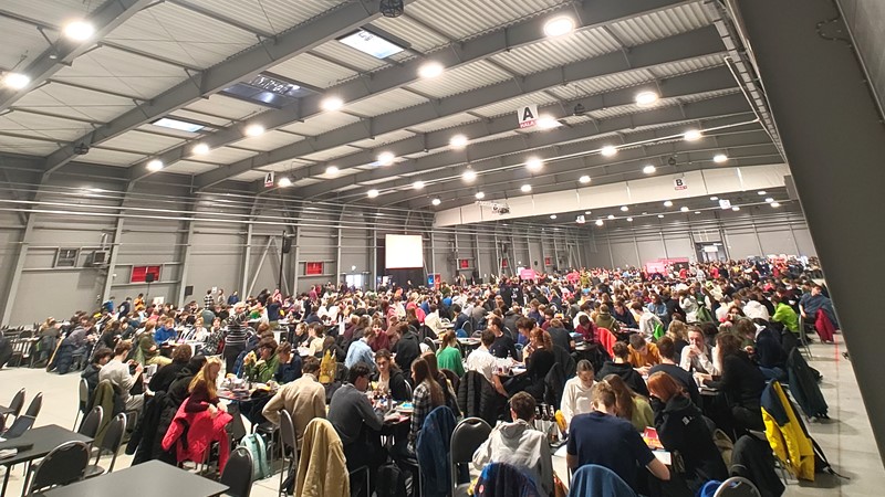 Fyziklání 2025 – Naše zkušenosti z mezinárodní fyzikální soutěže