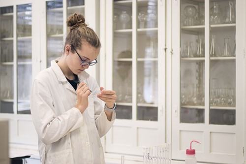 richtext-4035-chem32-min.jpg