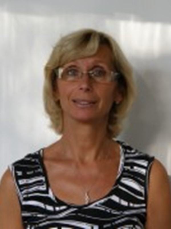 Mgr. Zora Knoppová